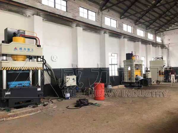 客戶一次采購(gòu)汽車(chē)零部件座椅骨架成型加工設(shè)備